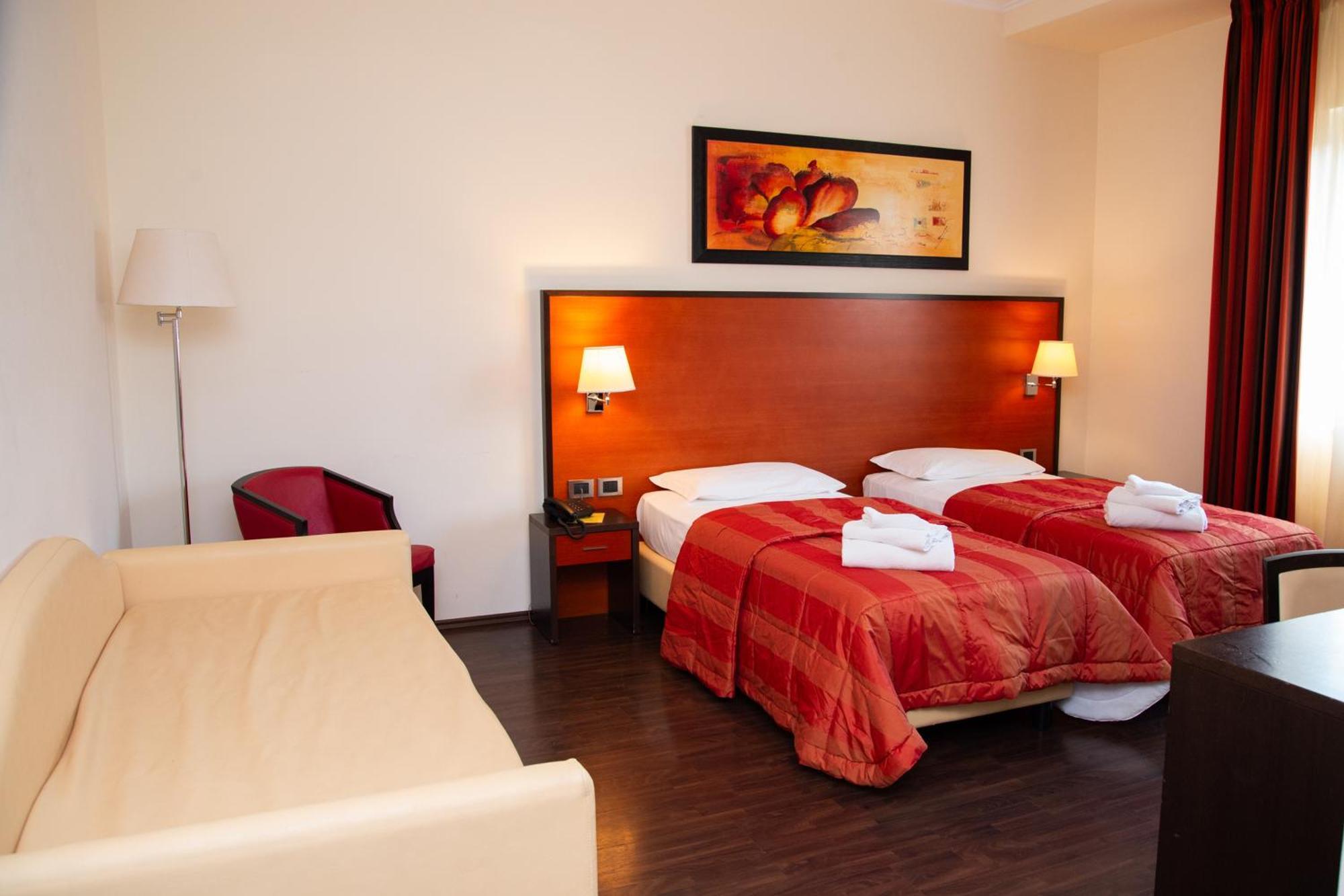 Hotel Gullo 4*